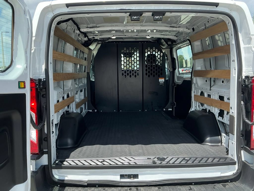 Certified 2025 Ford Transit 250 Low Roof w/ Exterior Upgrade Package RWD image 32