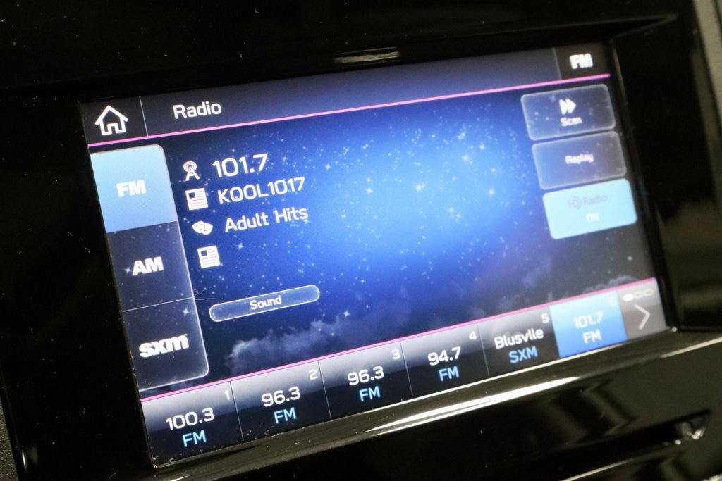 Used 2022 Subaru Crosstrek 2.0i Premium w/ Moonroof Package image 10