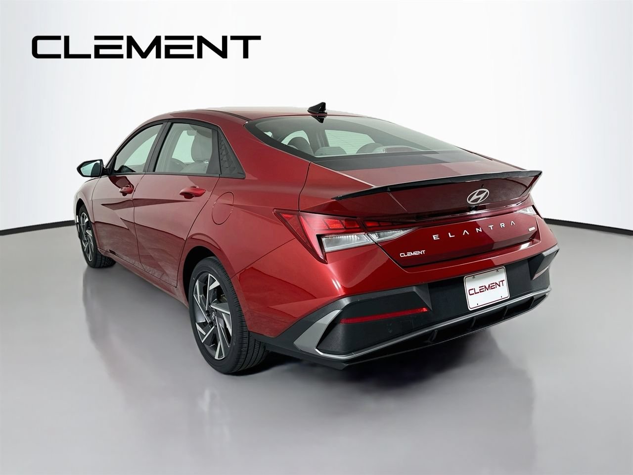 Used 2025 Hyundai Elantra SEL FWD image 10