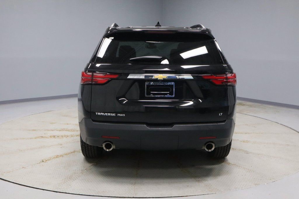 Used 2023 Chevrolet Traverse LT w/ LPO, Floor Liner Package image 4