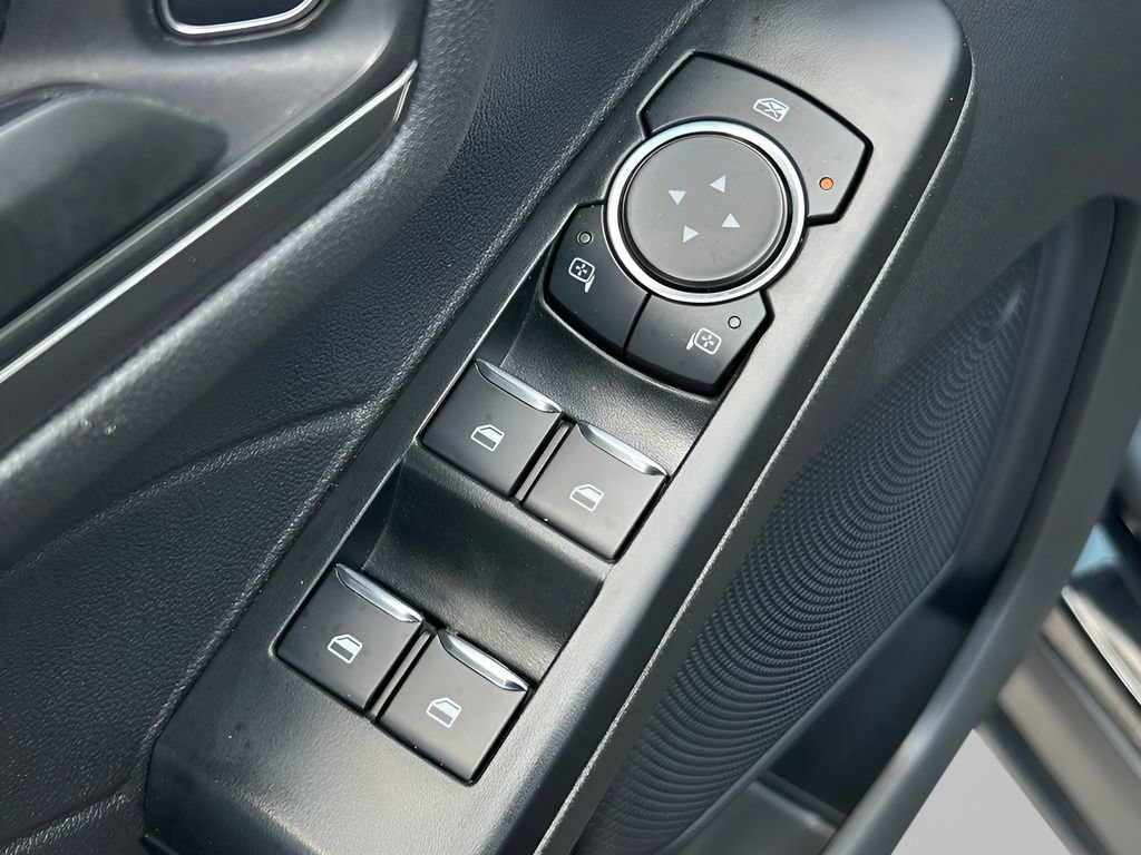 Certified 2025 Ford Escape Active AWD/4WD image 18