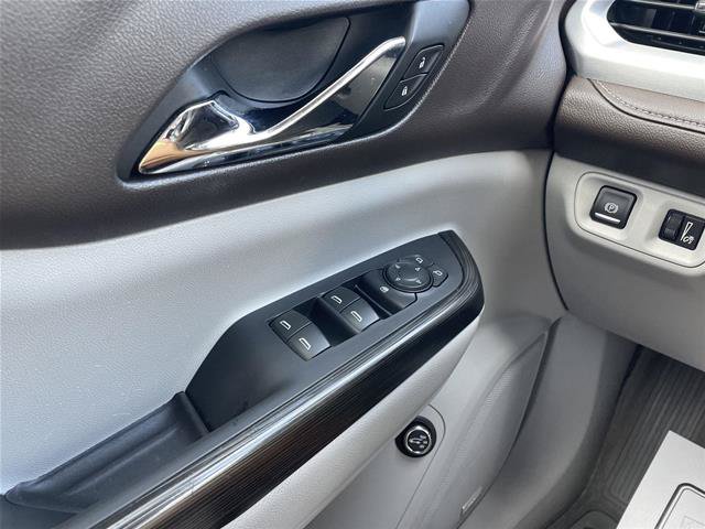Used 2018 GMC Acadia SLT FWD image 31
