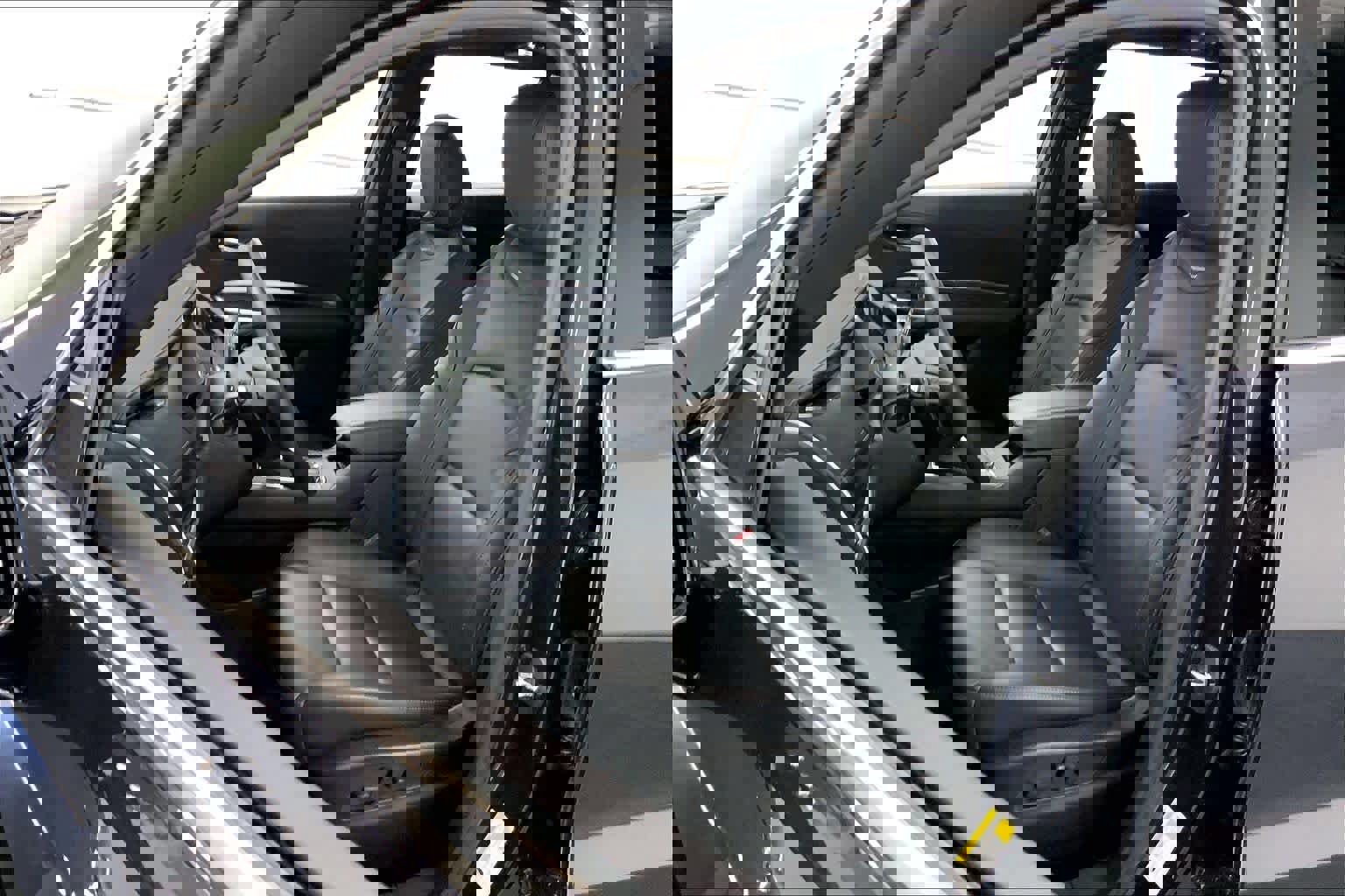 Used 2023 Cadillac XT4 Luxury w/ Cold Weather Package image 9