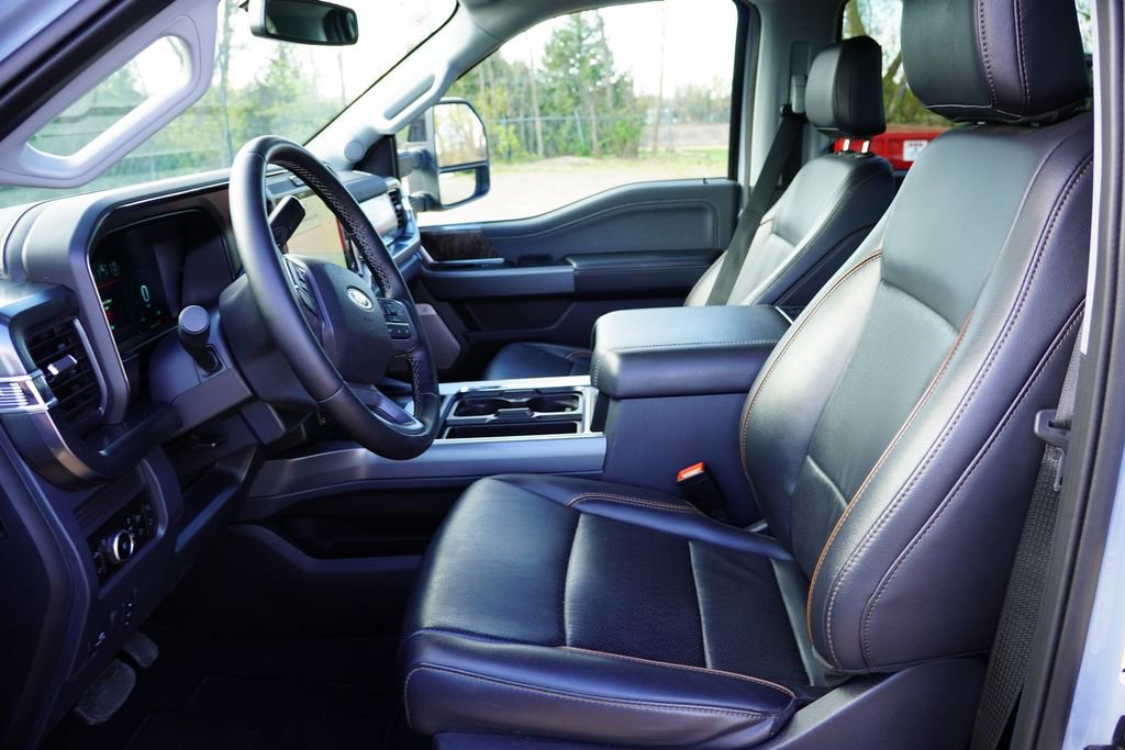 Certified 2025 Ford F350 Lariat w/ Black Appearance Package AWD/4WD image 16