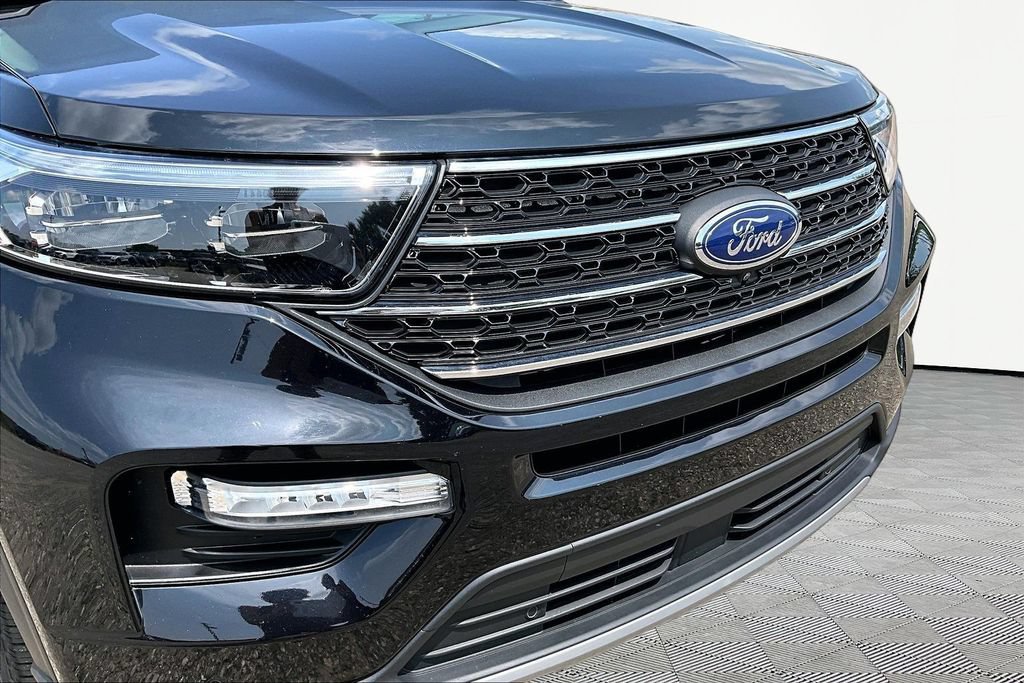 Certified 2024 Ford Explorer XLT w/ Equipment Group 202A AWD/4WD image 29