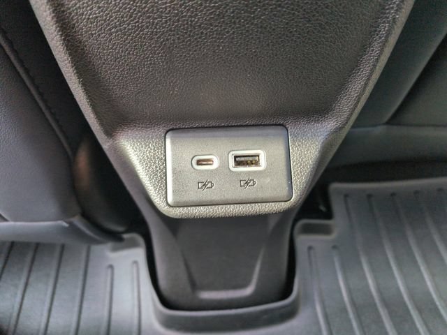 Used 2022 Chevrolet Bolt EUV Premier w/ Sun & Sound Package FWD image 26