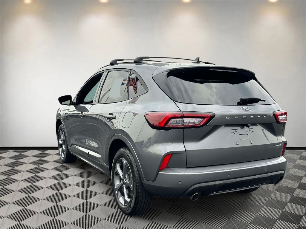 Certified 2024 Ford Escape ST-Line w/ Tech Pack #1 AWD/4WD image 5