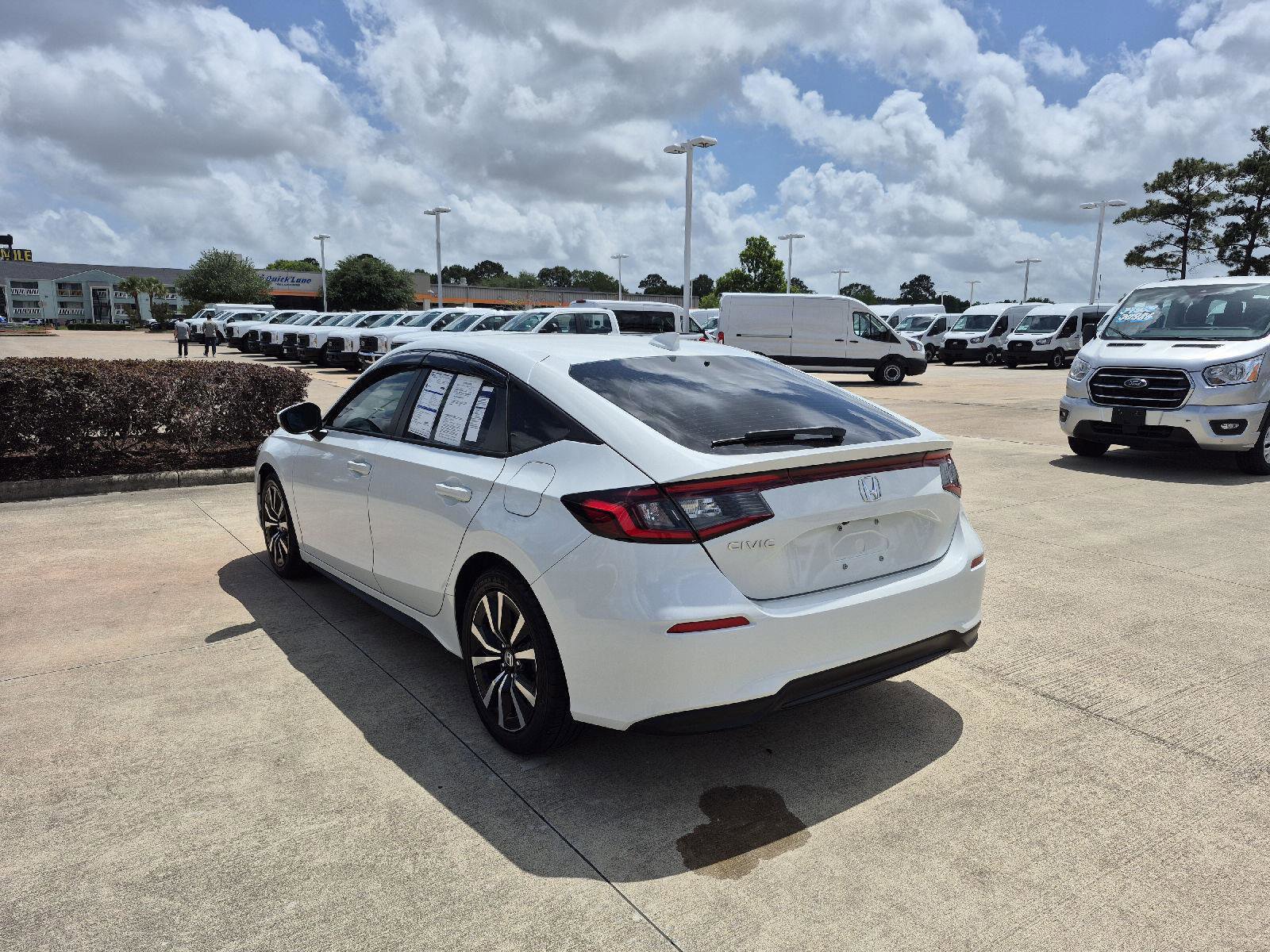 Used 2022 Honda Civic EX-L image 3