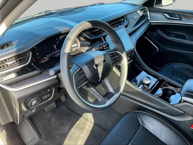 Used 2023 Jeep Grand Cherokee 4WD 4xe w/ Luxury Tech Group II image 19