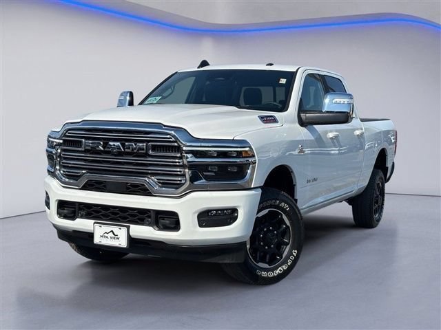 Used 2026 RAM 2500 Laramie AWD/4WD image 2
