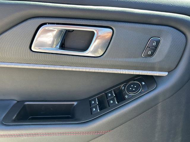 Certified 2025 Ford Explorer ST-Line image 18