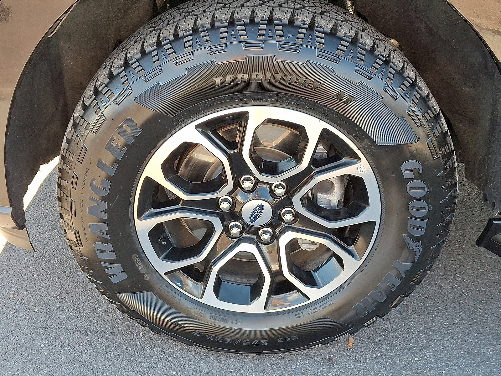 Certified 2024 Ford Expedition Max XLT image 28