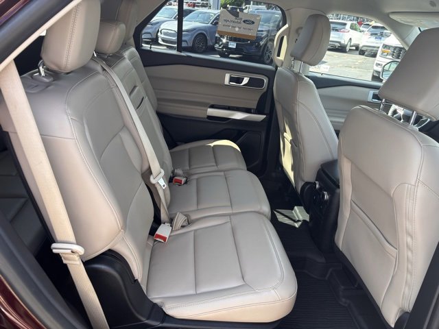 Certified 2022 Ford Explorer XLT w/ Equipment Group 202A image 17