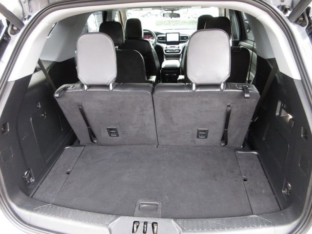 Certified 2022 Ford Explorer XLT w/ Equipment Group 202A image 26