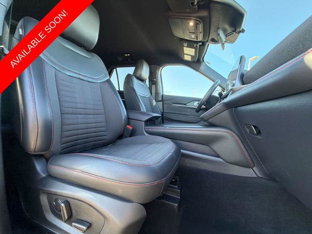 Certified 2025 Ford Explorer ST-Line AWD/4WD image 21