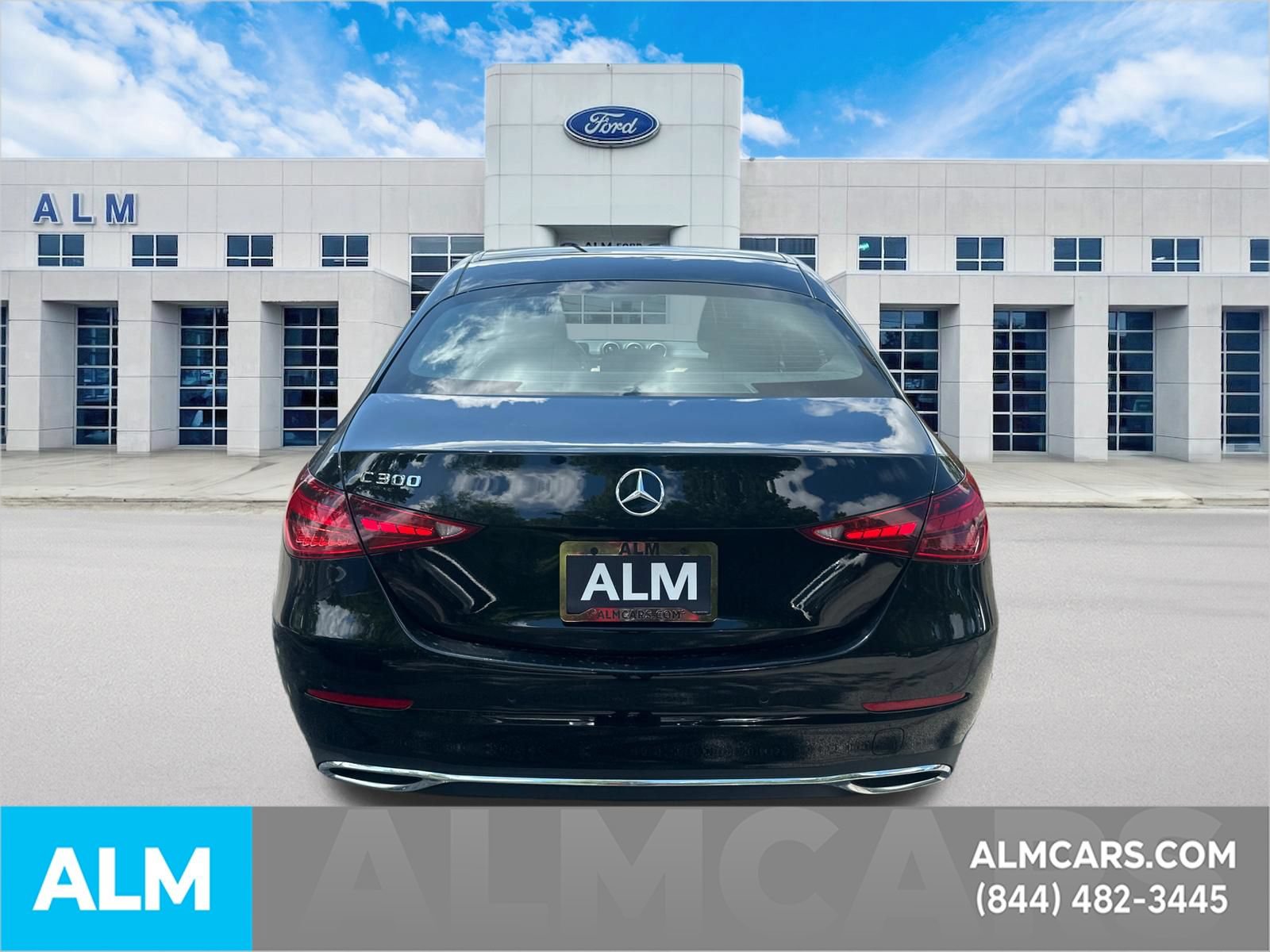 Used 2025 Mercedes-Benz C 300 Sedan image 6