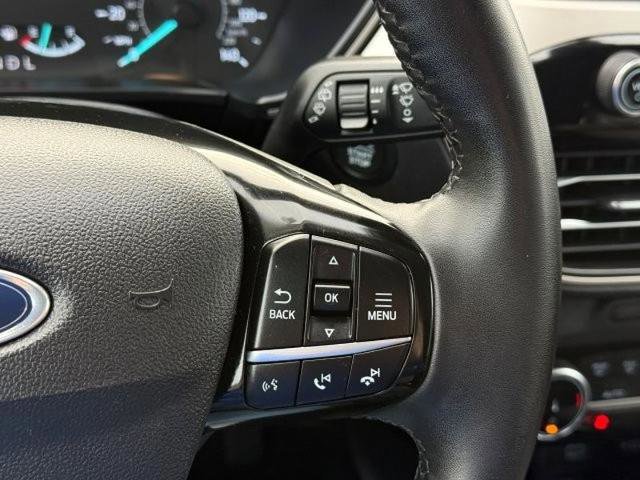 Certified 2022 Ford Escape SE w/ SE Sport Appearance Package image 35