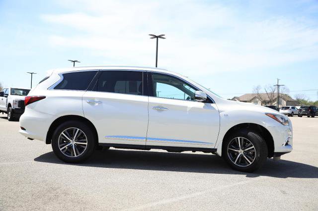 Used 2019 INFINITI QX60 Luxe w/ Essential Package AWD/4WD image 2
