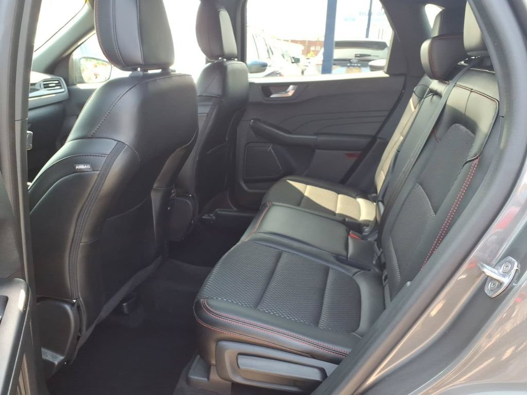 Certified 2024 Ford Escape ST-Line w/ Tech Pack #1 AWD/4WD image 11