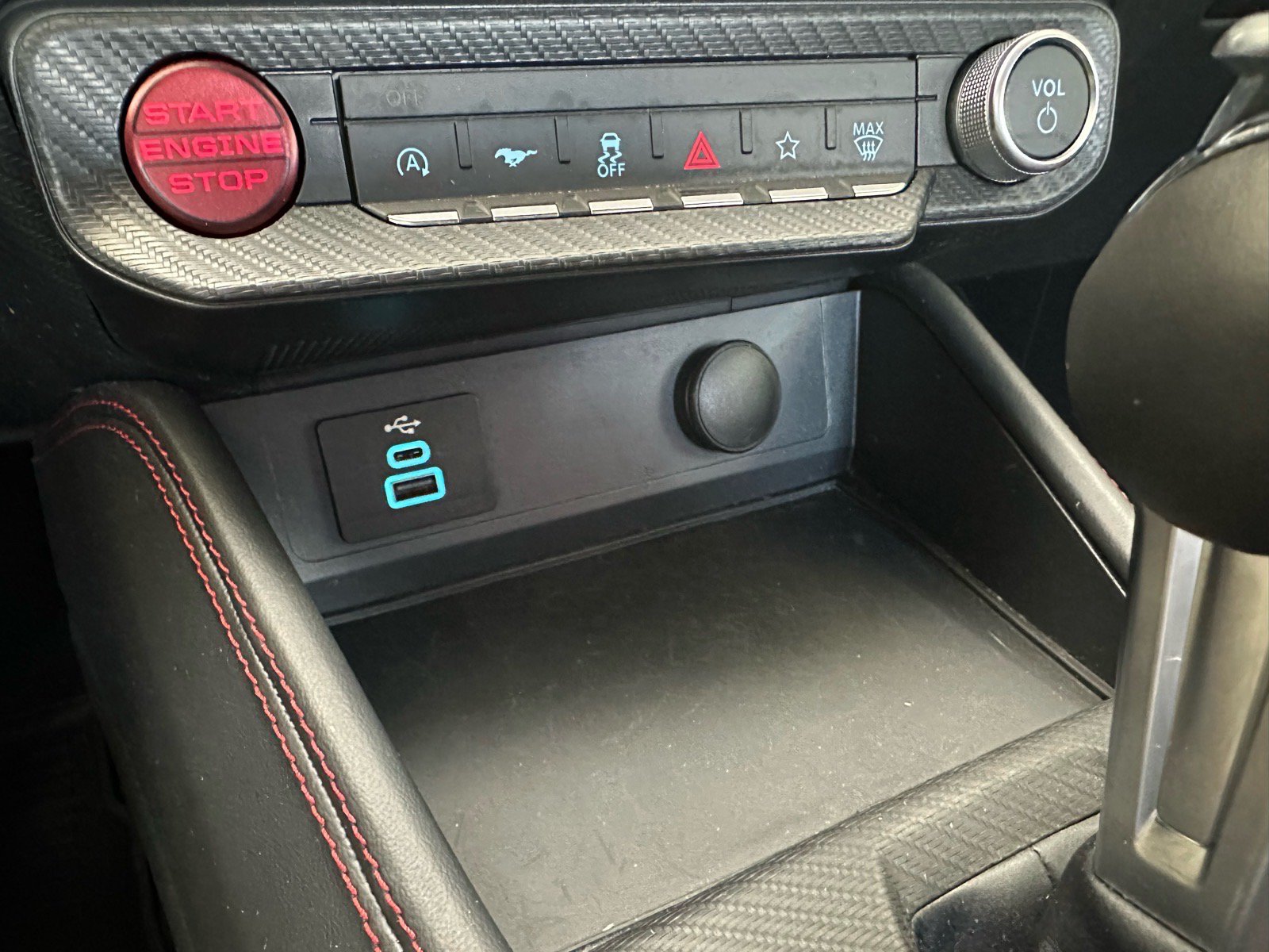 Certified 2025 Ford Mustang Premium RWD image 32