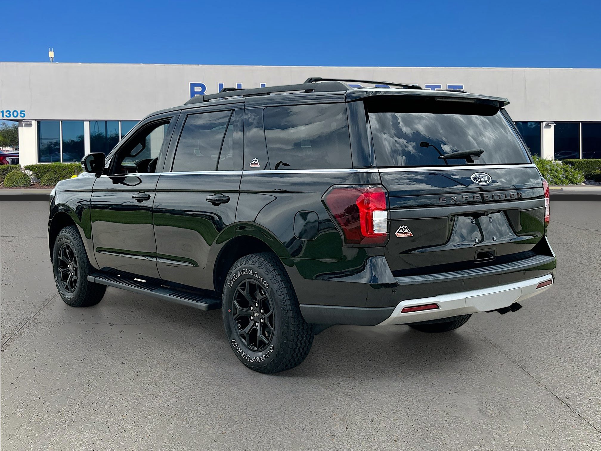 Certified 2022 Ford Expedition Timberline AWD/4WD image 5