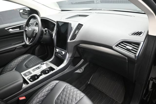Certified 2024 Ford Edge Titanium AWD/4WD image 27