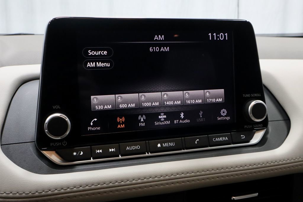 Used 2023 Nissan Rogue SV w/ SV Premium B Package AWD/4WD image 3