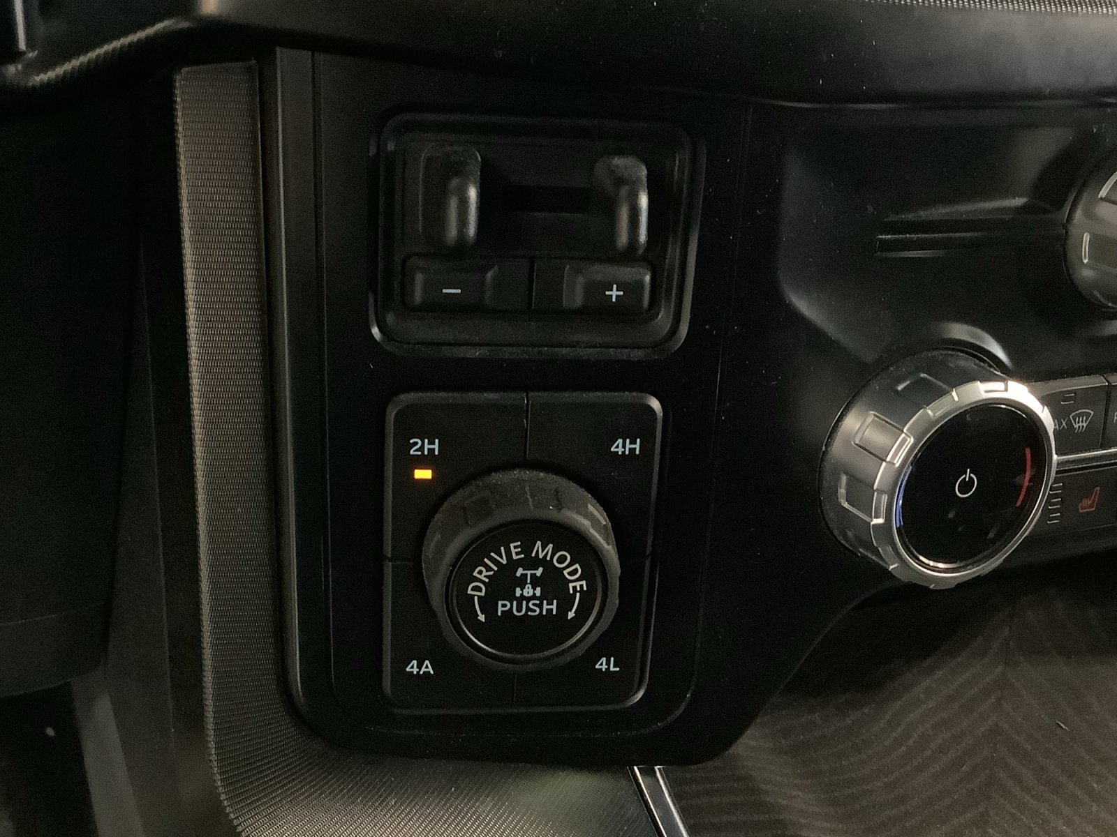 Certified 2023 Ford F150 Platinum w/ Equipment Group 701A High AWD/4WD image 19
