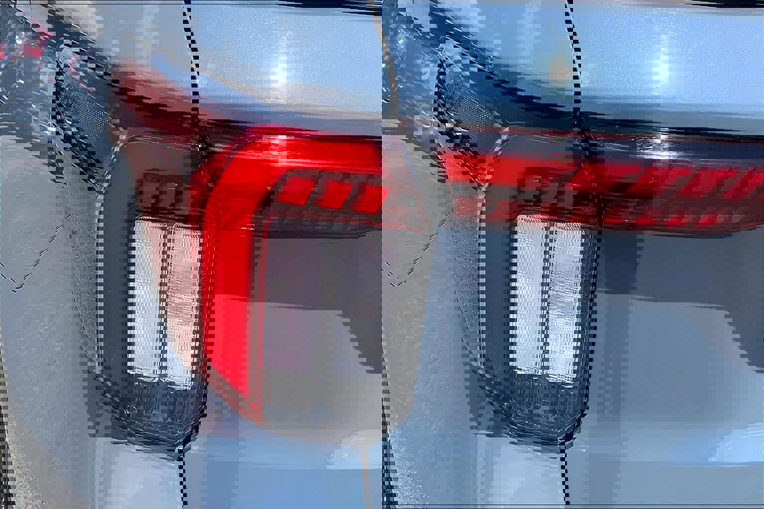 Certified 2025 Ford Explorer ST-Line RWD image 28