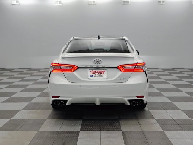 Used 2018 Toyota Camry XSE FWD image 7