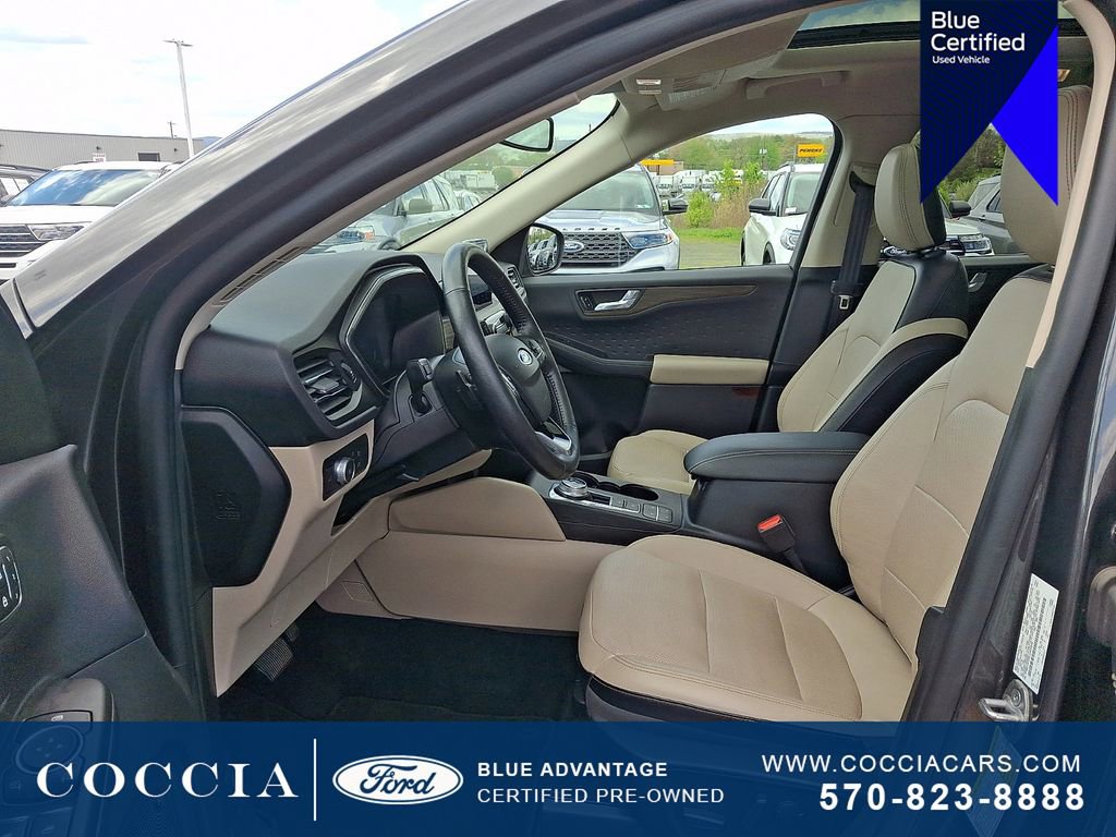 Certified 2020 Ford Escape Titanium AWD/4WD image 13