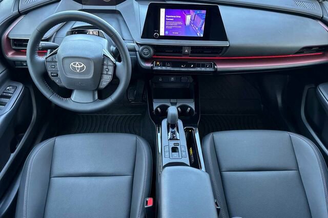 Used 2025 Toyota Prius XSE 5D Hatchback image 10