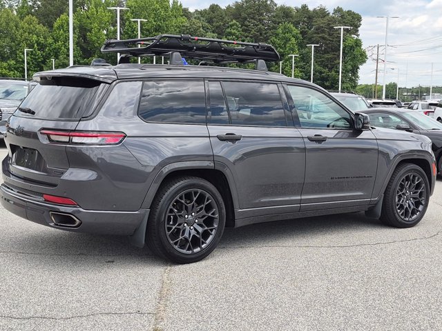 Used 2023 Jeep Grand Cherokee L Summit w/ Advanced Protech Group IV AWD/4WD image 4