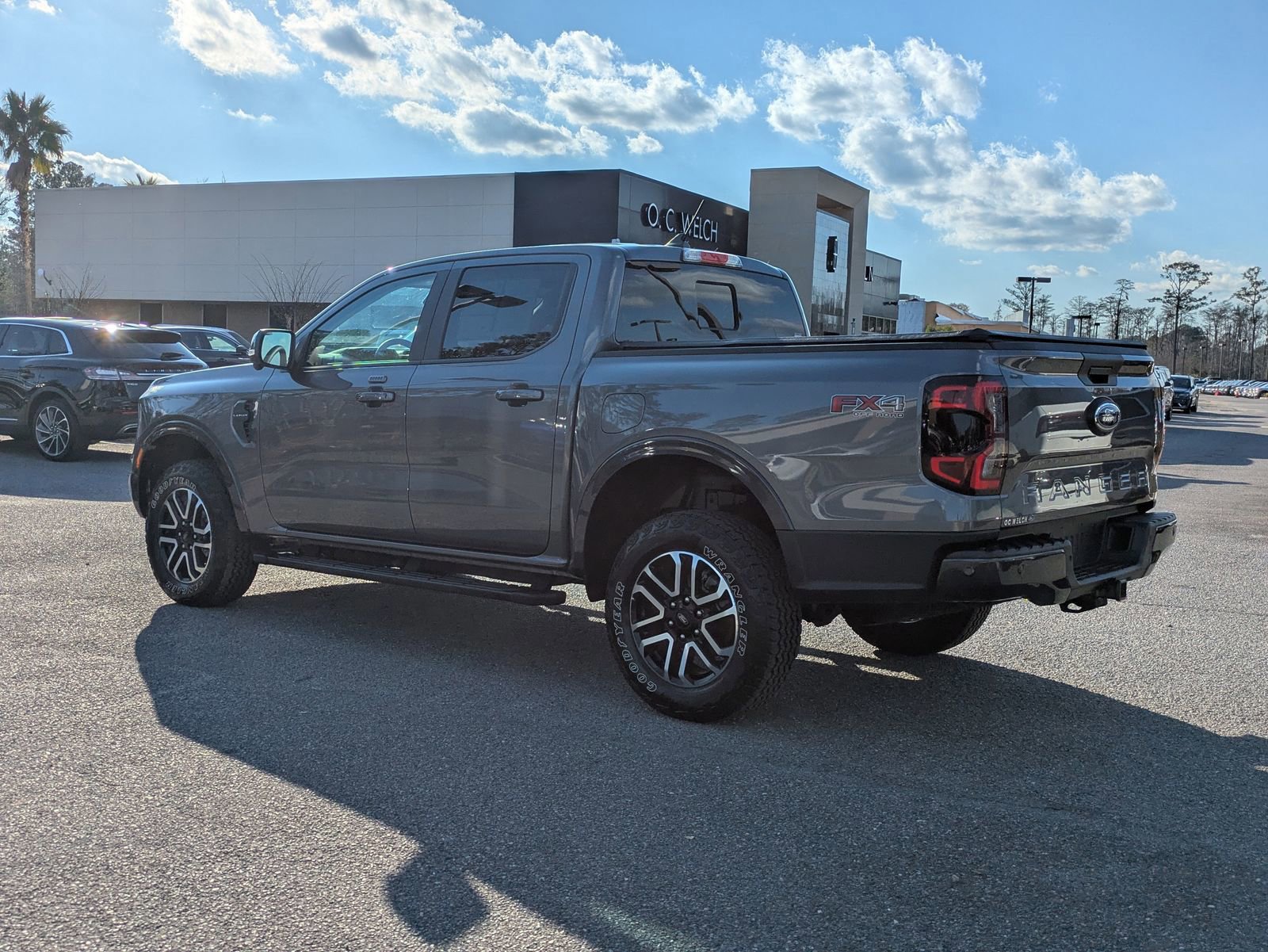 Certified 2024 Ford Ranger Lariat w/ FX4 Off-Road Package image 3