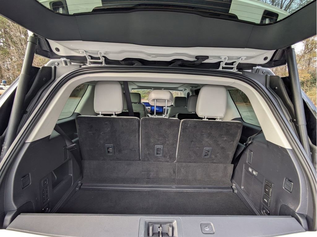 Certified 2025 Ford Expedition Active image 10