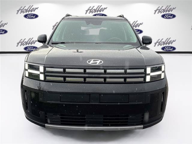Used 2025 Hyundai Santa Fe SEL FWD image 2