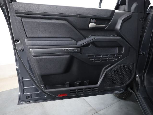 Used 2025 Toyota Tacoma TRD Off-Road image 7