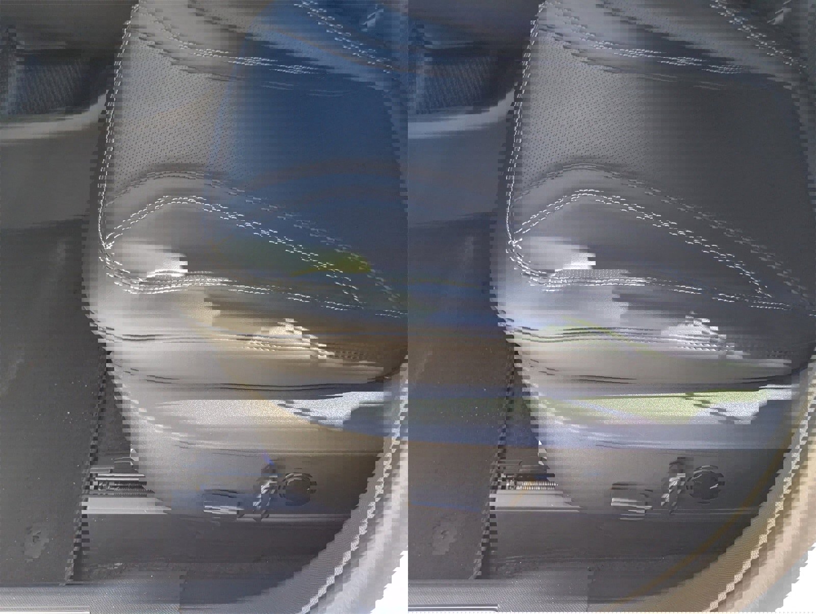 Certified 2022 Ford Mustang Mach-E Premium image 28