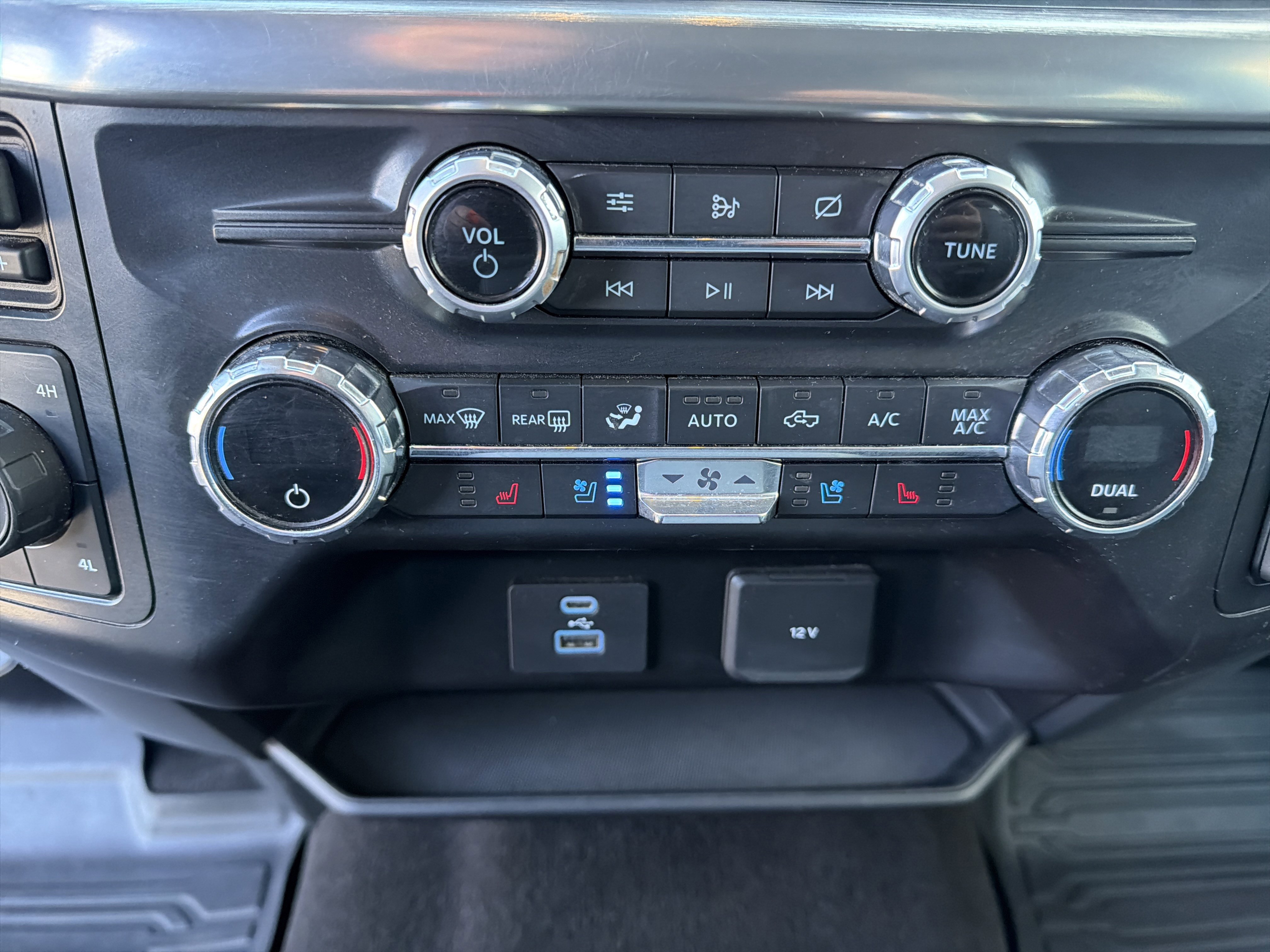 Certified 2021 Ford F150 Lariat image 48