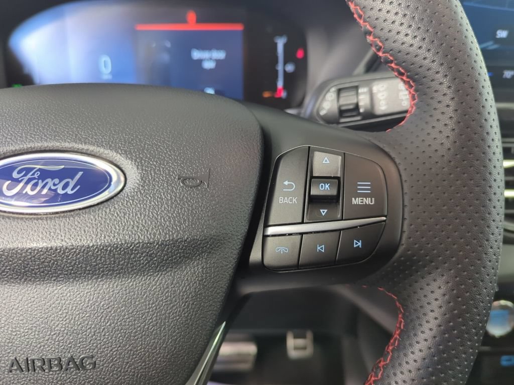 Certified 2023 Ford Escape ST-Line w/ Tech Pack #1 AWD/4WD image 33