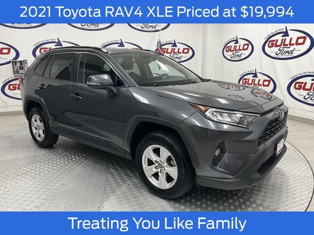 Used 2021 Toyota RAV4 XLE FWD image 1