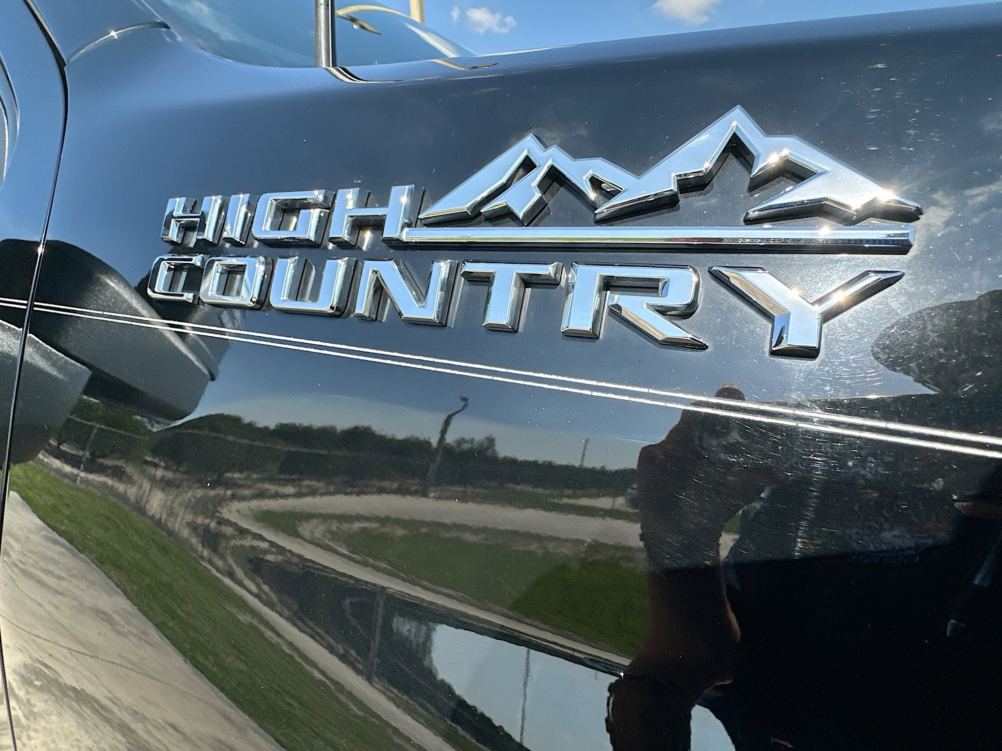 Used 2024 Chevrolet Silverado 2500 High Country w/ High Country Premium Package image 35