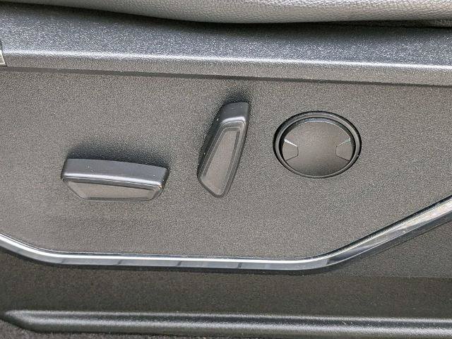 Certified 2023 Ford F150 Lariat w/ Trailer Tow Package AWD/4WD image 21