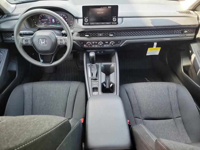 Used 2025 Honda Accord SE image 11
