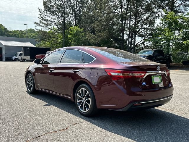 Used 2017 Toyota Avalon XLE Plus FWD image 3