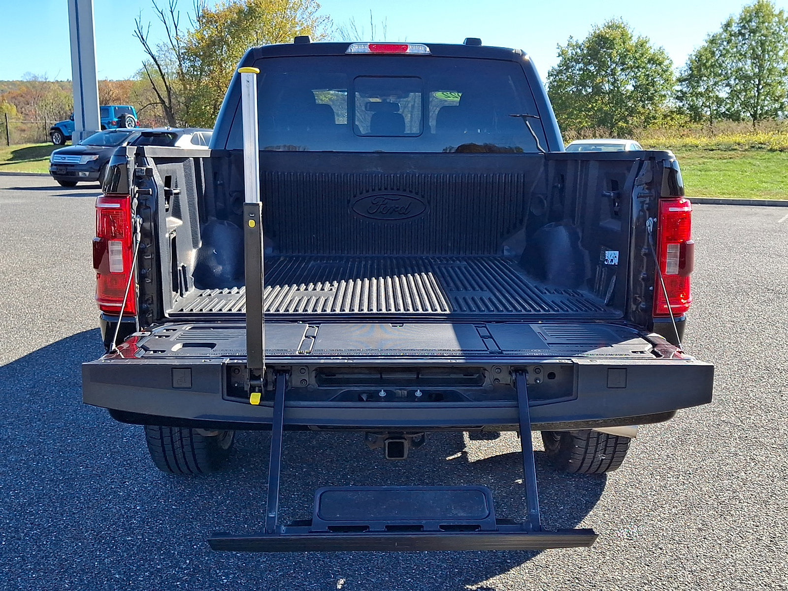 Certified 2022 Ford F150 XLT w/ Equipment Group 302A High image 30