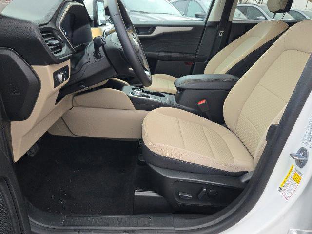 Certified 2022 Ford Escape SE w/ SE Sport Appearance Package image 19