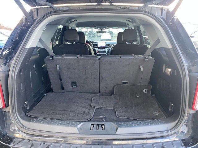 Certified 2023 Ford Explorer XLT w/ Equipment Group 202A image 23