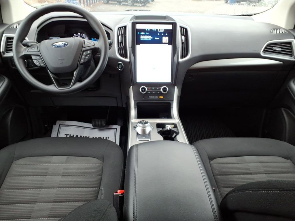 Certified 2024 Ford Edge SEL w/ Convenience Package AWD/4WD image 12