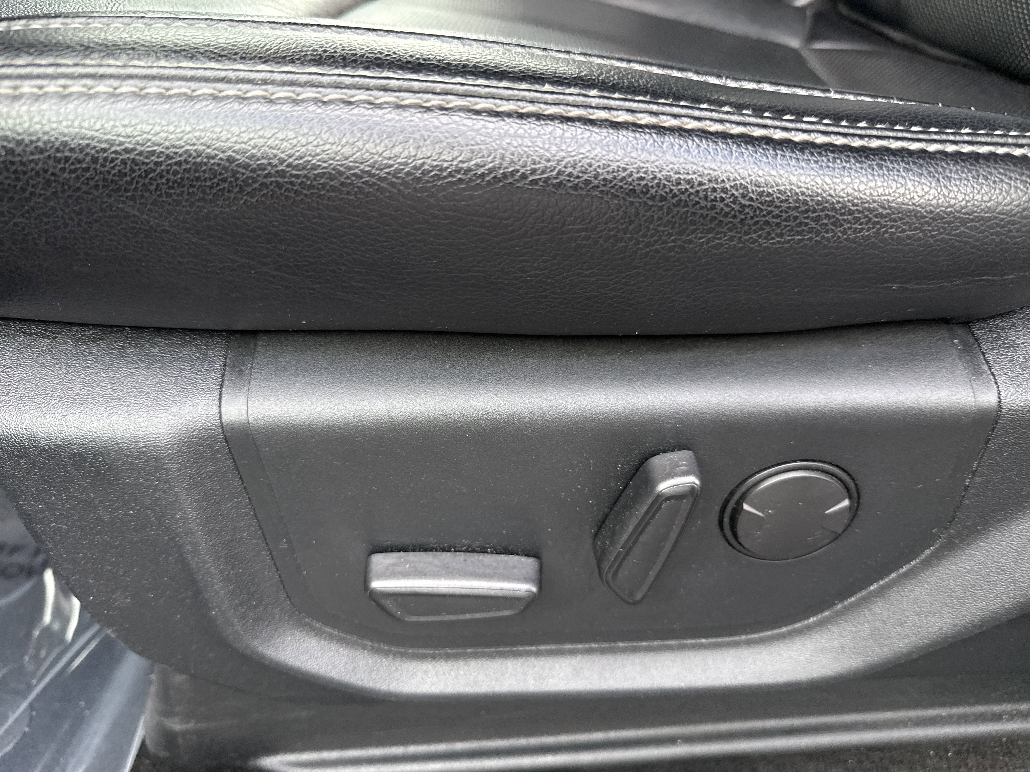 Certified 2019 Ford F150 Lariat AWD/4WD image 13